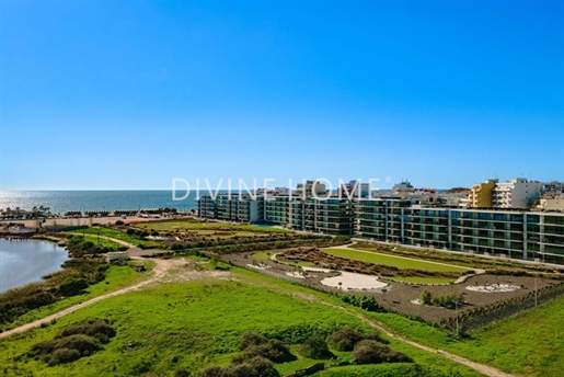 Apartamento T2 de luxo recém-construído com vistas deslumbrantes para o mar e para a praia