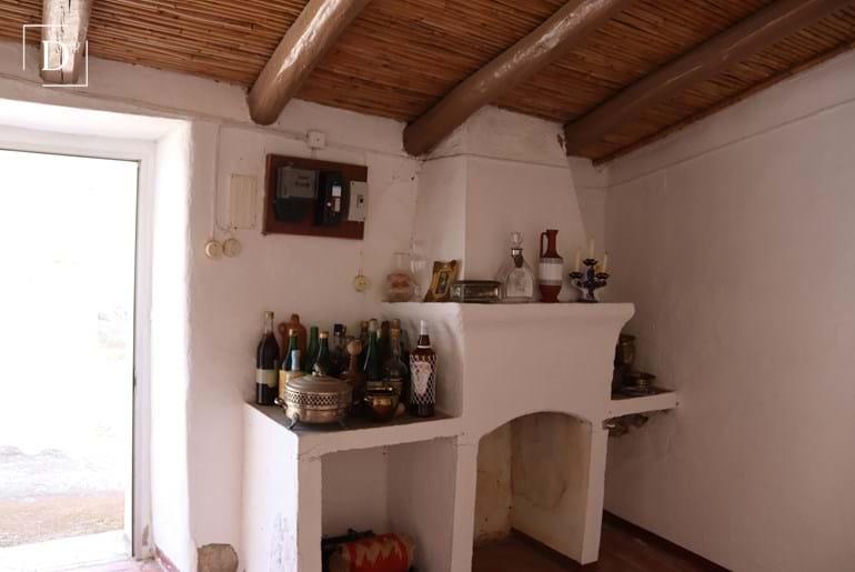 Traditional country cottage for renovation