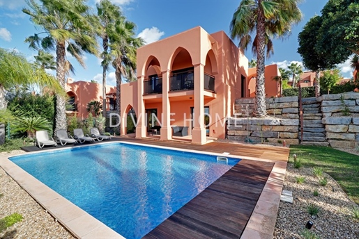 Villa de luxe en première ligne avec piscine chauffée et vue imprenable sur le golf !