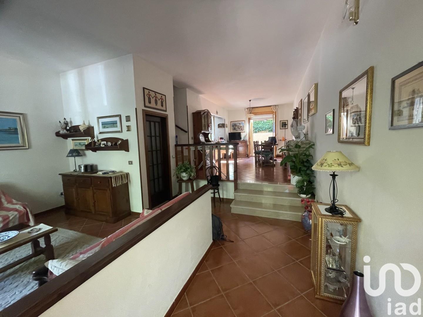 Sale Detached house / Villa 178 m² - 3 bedrooms - Alghero