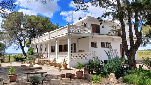 Espaçosa Villa de Campo com 5 Quartos - Perto da famosa Matera