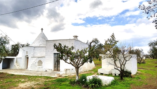 Trullo With Lamia On Spacious Land- Private Location