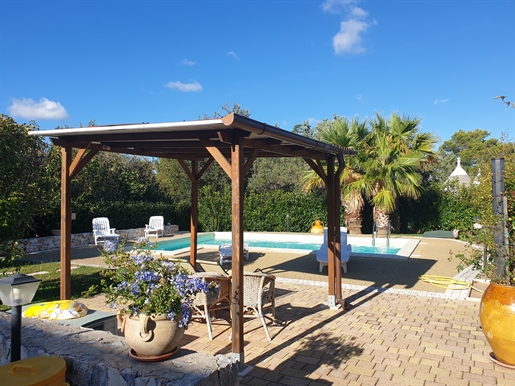 Luxe villa met 4 slaapkamers - in het prestigieuze Selva di Fasano - met zwembad