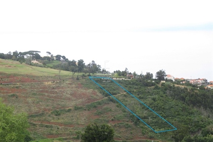 Large plot near the Casa Velha hotel for development