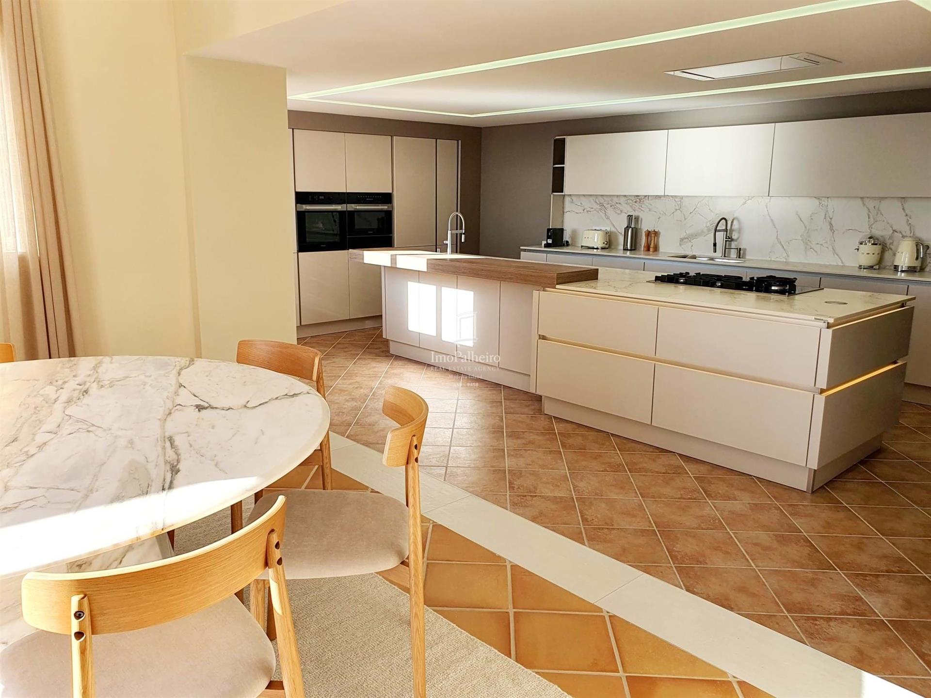 Luxurious Villa with Panoramic Sea Views in Palheiro Village, Funchal.