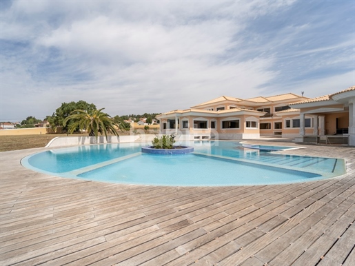 Detached villa with 2 swimming pools, view Pena Palace - Várzea de Sintra, Sintra