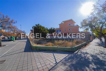 Build Your Dream House In Alicante Golf