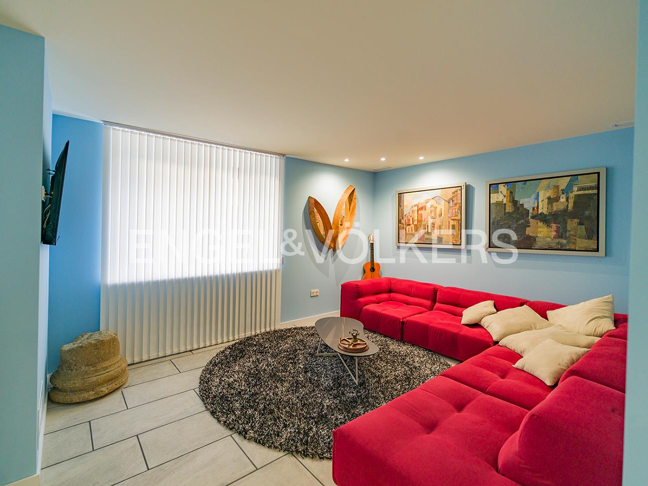 Impressionnant et Exclusif sur l'Esplanade Face au Port