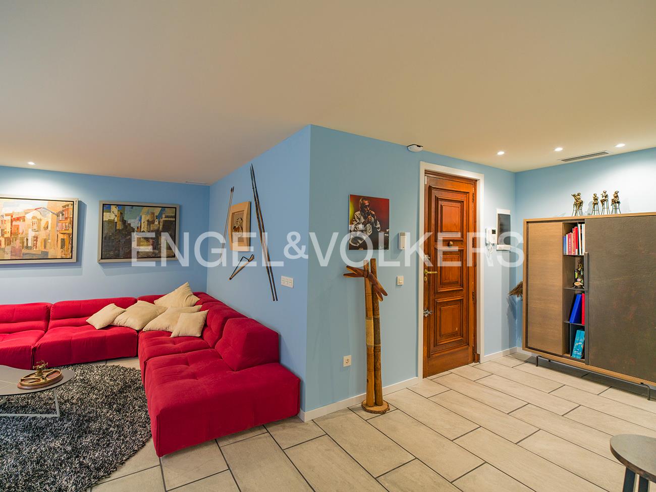 Impressionnant et Exclusif sur l'Esplanade Face au Port