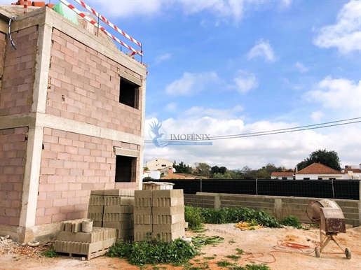New 1 bedroom apartment with attic for sale in Algoz- Silves