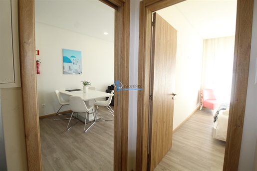 Neue 0+1-Zimmer-Wohnung mit Pool, Meerblick und Blick auf den Yachthafen von Albufeira