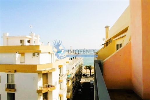 2 bedroom apartment with garage 50m from Quarteira beach