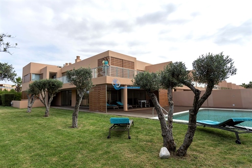 Algarve - Albufeira - Rijtjeshuizen T2, T3 en T4, te koop op 500 meter van het strand van Salgados