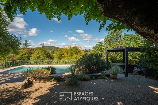 Characterful former sheepfold with charming garden close to the Rhone axis