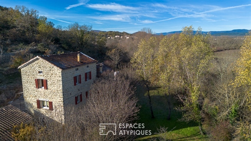 Beautiful secret Ardèche building with character in the land of Cruzières