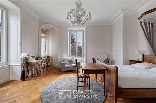 Casa padronale nel cuore di una tenuta di 1 ettaro 7, alle porte della verde Ardèche. E la Loira.