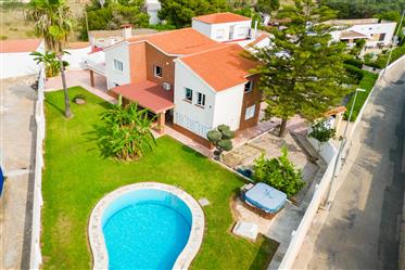 Magnificent Property 200 Metres From The Beach And Close To The Centre Of Vinaros.