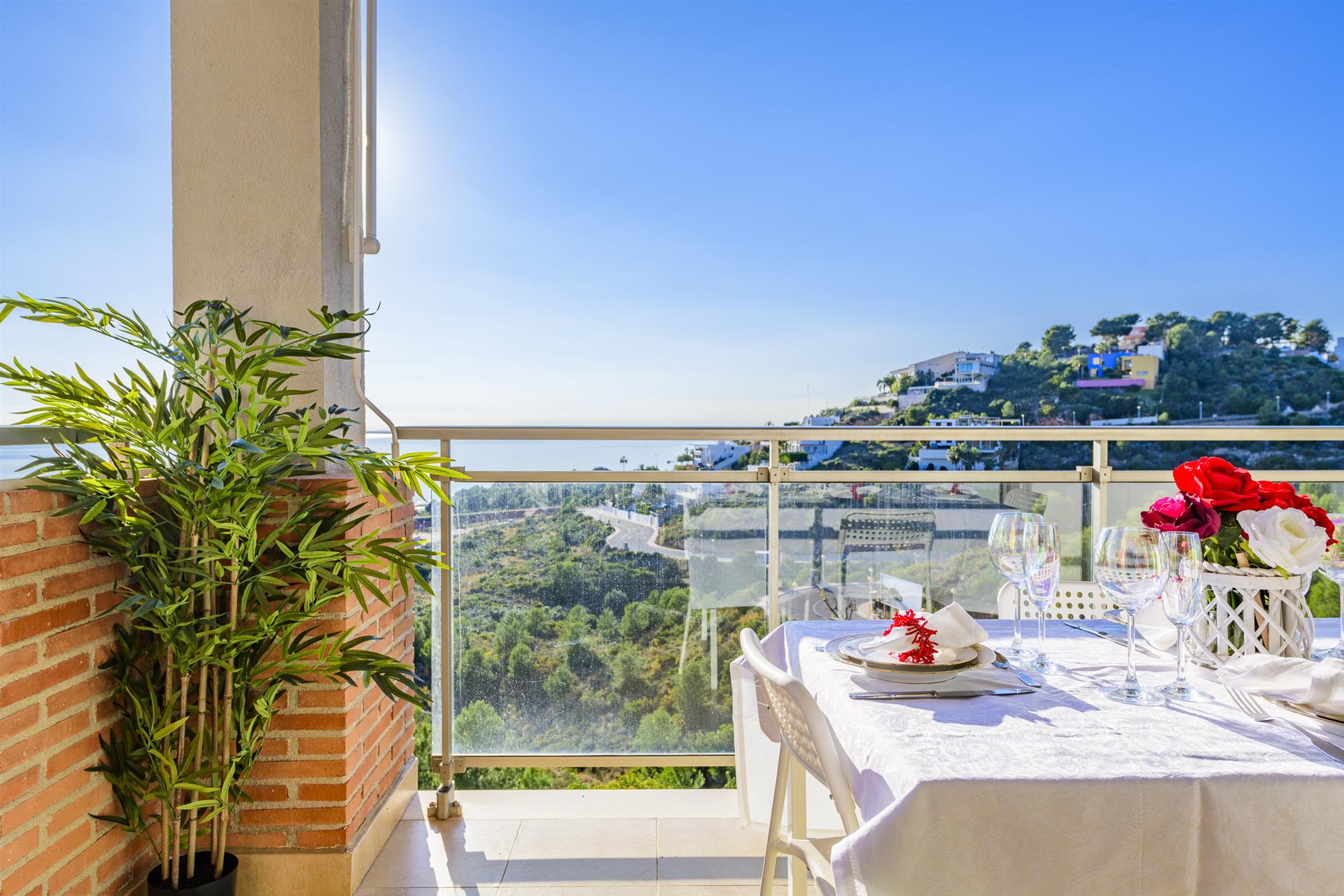 Spectacular sea views from this magnificent penthouse apartment