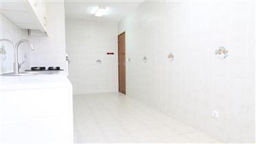Apartament z 3 sypialniami w Olhão