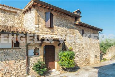 Semi Detached Stone House For Sale In The Hilly Area Of Trevi