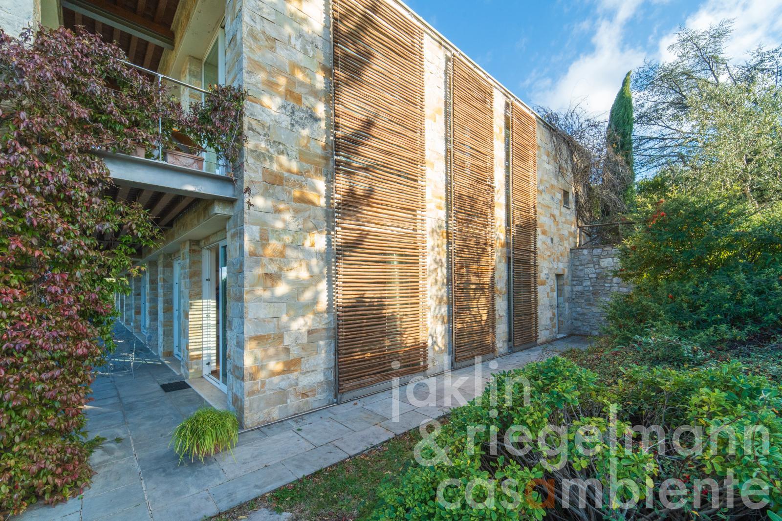 Umbrian Contemporary Masterpiece: a combination of design, luxury, and countryside charm