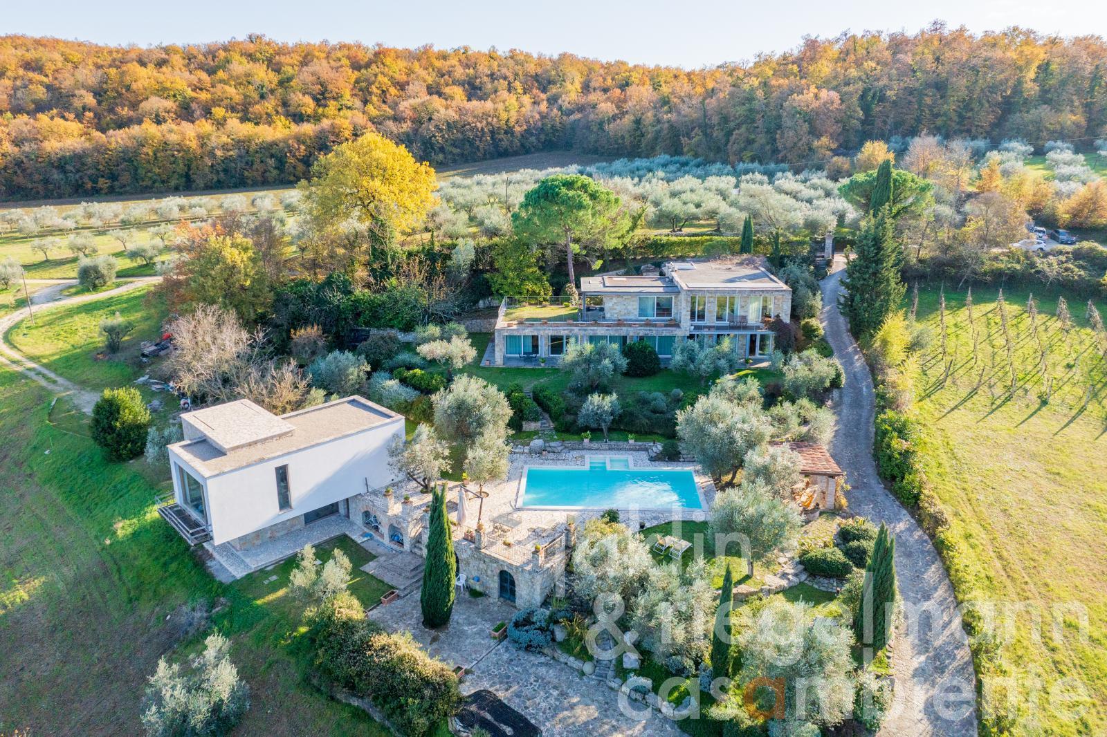 Umbrian Contemporary Masterpiece: a combination of design, luxury, and countryside charm