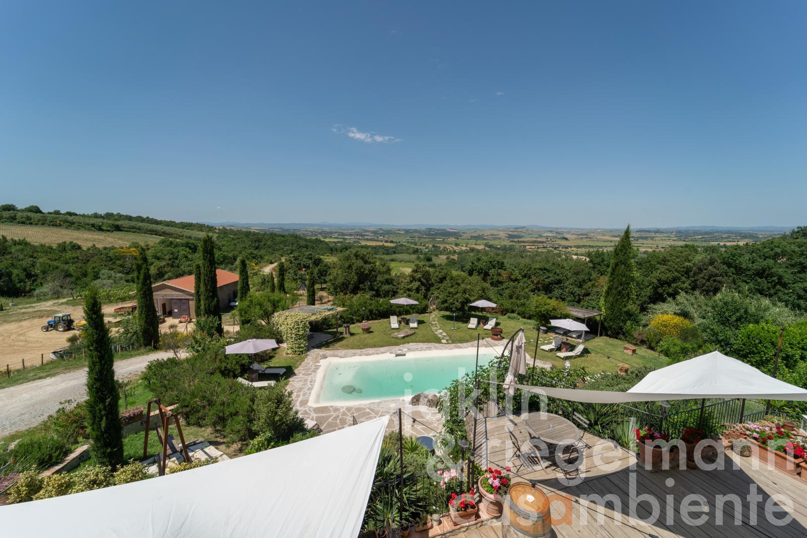 Property in a dream location with views stretching to Siena and Montalcino