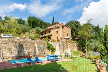 Zabytkowy dom wiejski z aneksem i basenem 36 km od Florencji