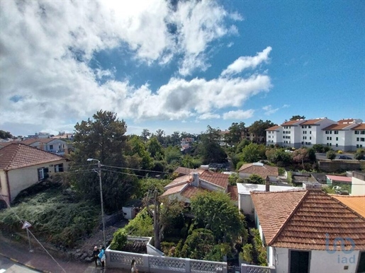 Apartment with 2 Rooms in Camacha with 80,00 m²