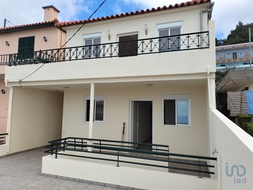 Maison T3 à Madeira de 194,00 m²