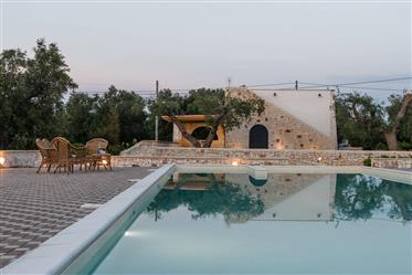 Casa de campo con piscina en San Michele Salentino