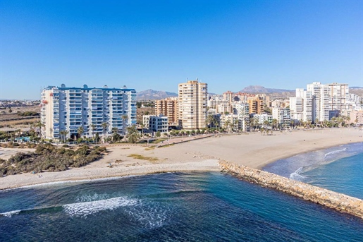 Exceptional! Spacious Apartment On The Seafront And In The Heart Of El CAMPELLO.

Very spacious, 3