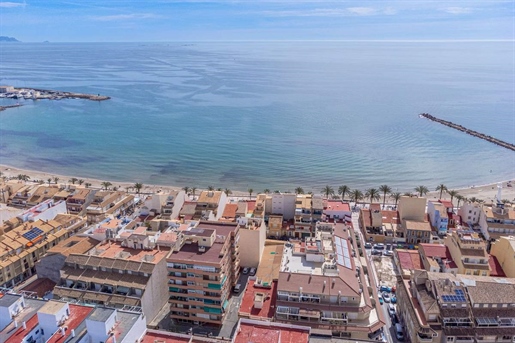 Building land for development next to the El Campello promenade by the beach.
The property is locat