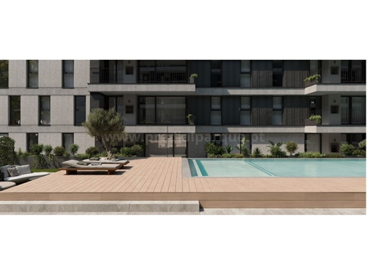 Apartamento T3 com terraço e garagem individual, Ramalde