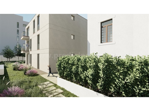 Appartement de 2 chambres avec balcon et 2 places de parking, centre de Matosinhos