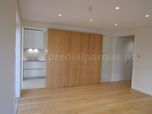 3 bedroom apartment with terrace and individual garage, Boavista