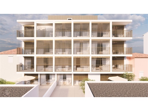 Maisonette-Wohnung mit 2 Schlafzimmern, Terrasse und 2 Balkonen, Zentrum von Leça da Palmeira