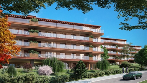 Apartment with 3 rooms, Closed Condominium, Douro River, Porto and Sea views.