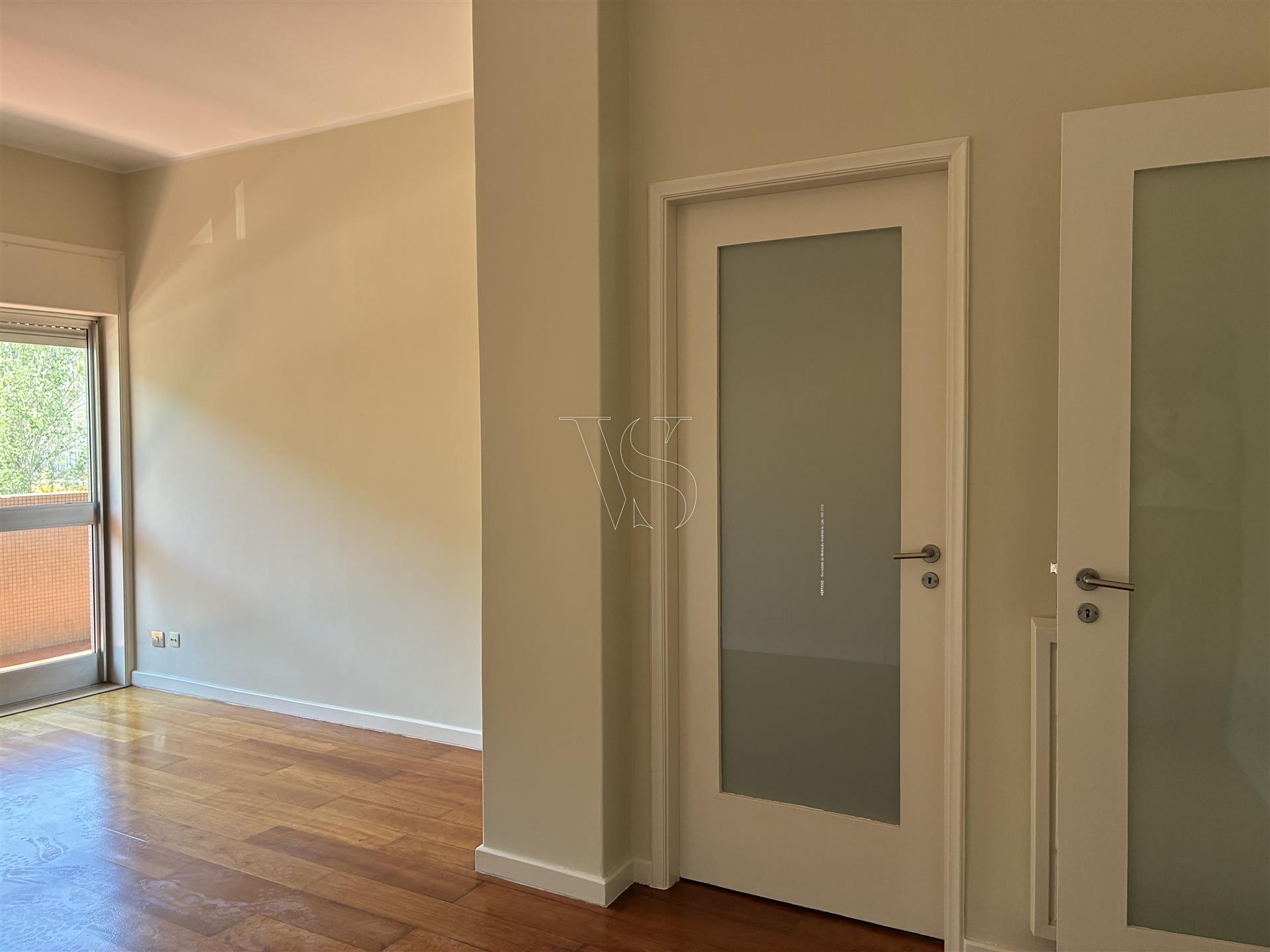 2-Bedroom Apartment Just 5  Minutes from Metro Station – Damião de Góis street -  Porto