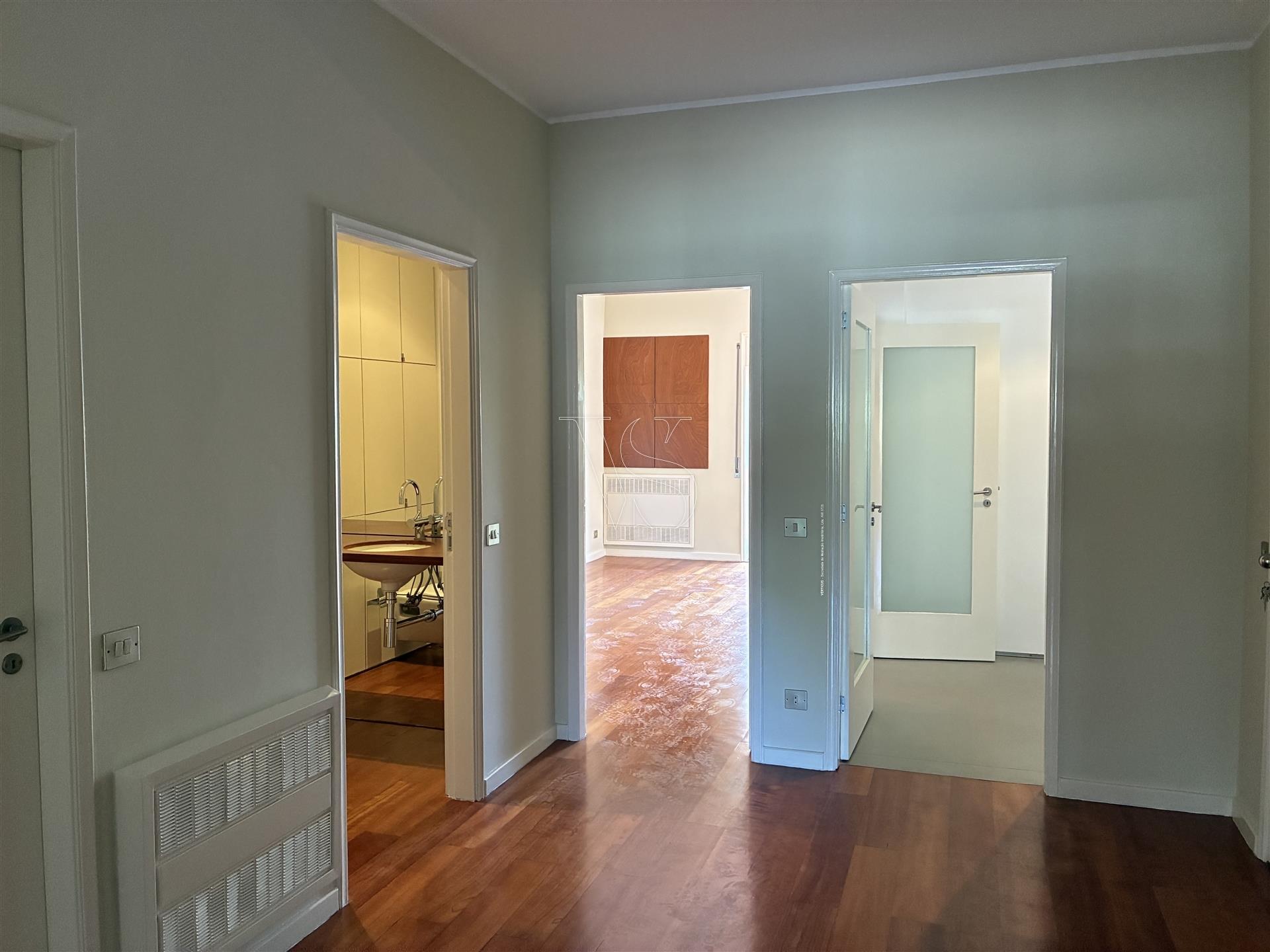 2-Bedroom Apartment Just 5  Minutes from Metro Station – Damião de Góis street -  Porto