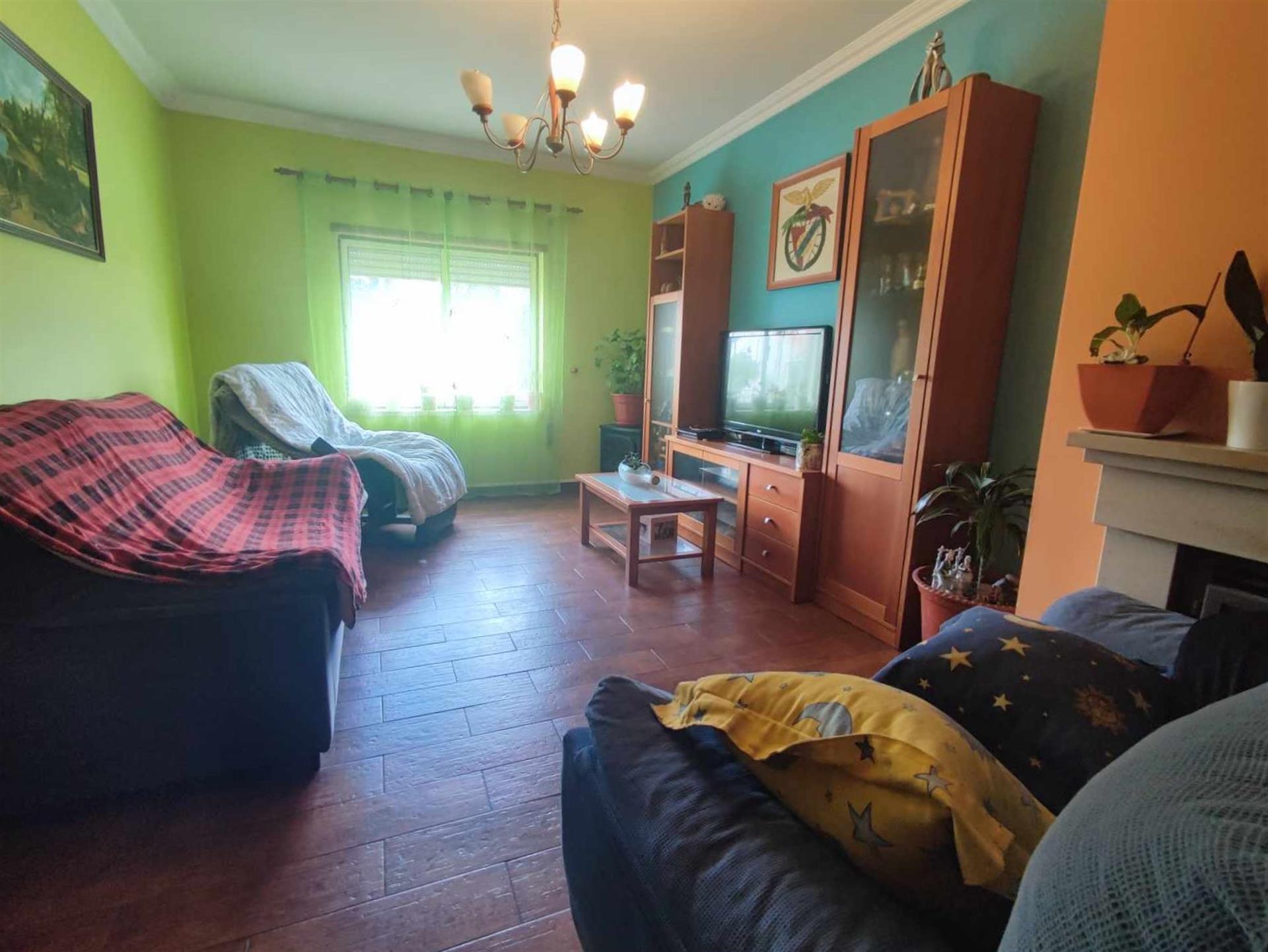 Appartement de 3 chambres avec garage, à Alpedriz - Pataias