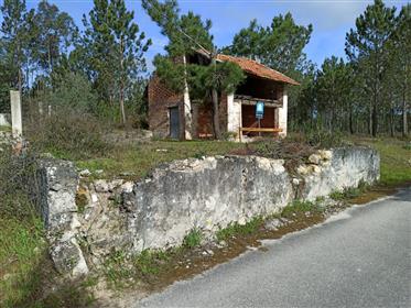Haus und Tenne für den Wiederaufbau mit Waldgrundstück von 6000m²
