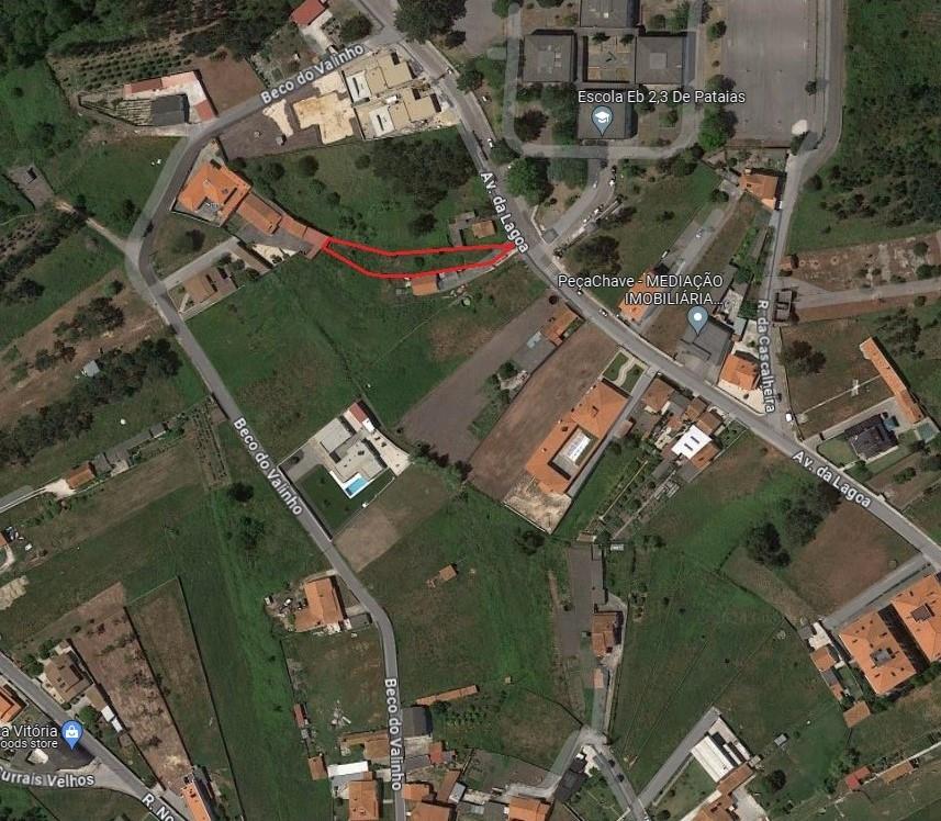 Developable land in Pataias, next to schools