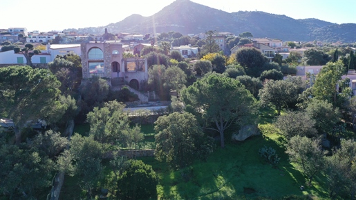 House with Land in Ile Rousse, Exceptional Sea View