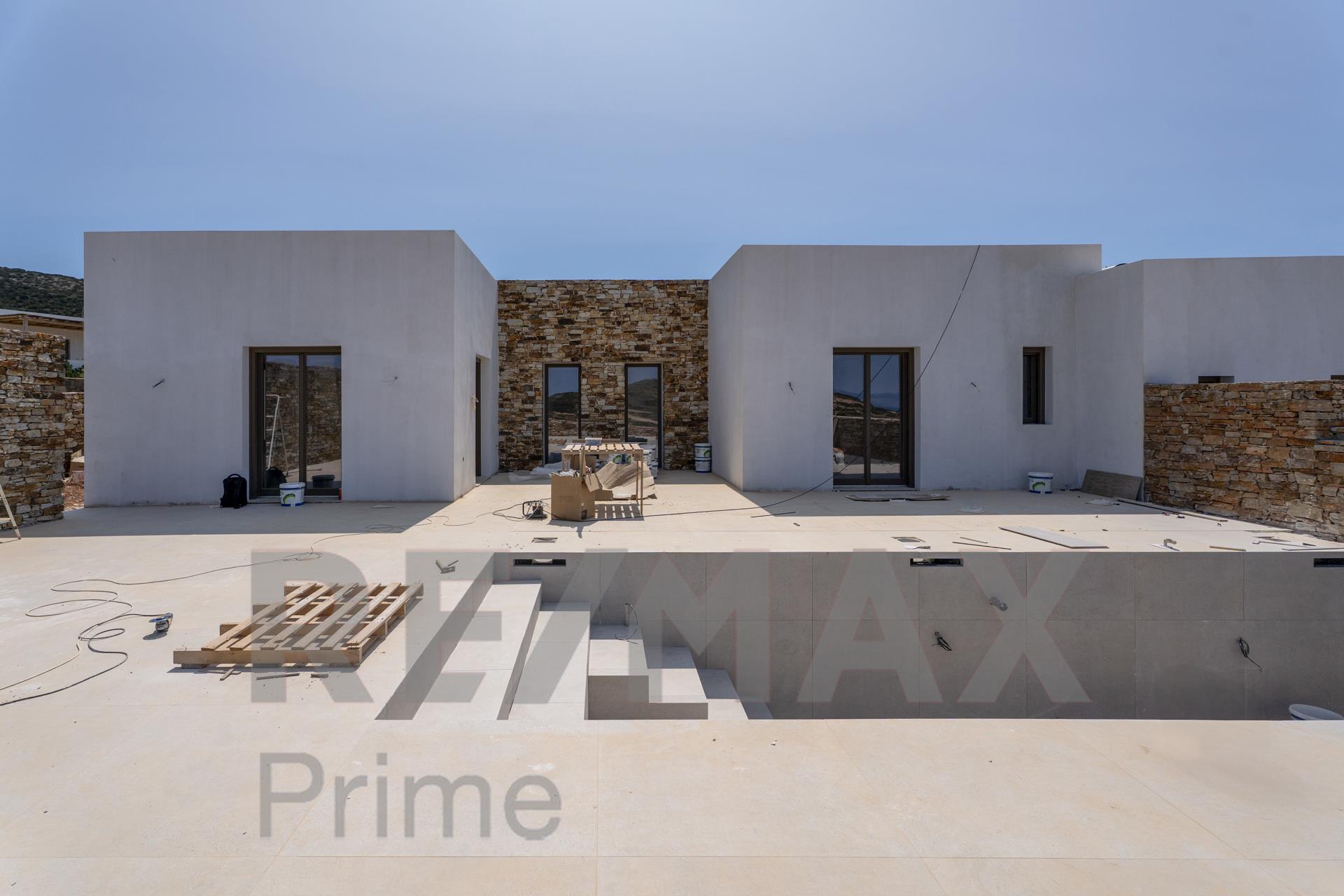 - Villa for sale, Agios Georgios, Antiparos, 115,10 sq.m., €900.000