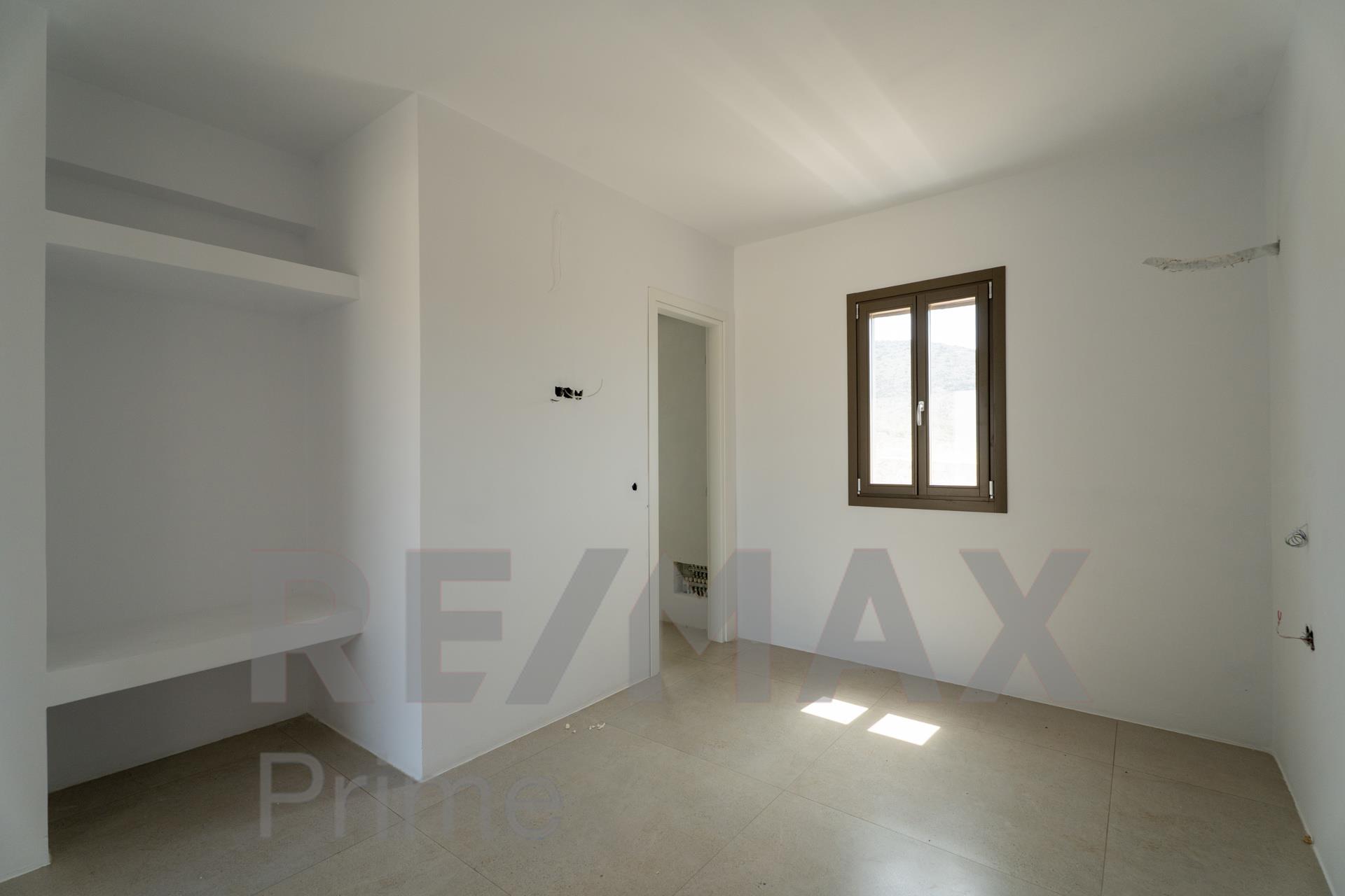 - Villa for sale, Agios Georgios, Antiparos, 115,10 sq.m., €900.000