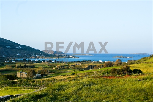 Wunderschöne Villa zum Verkauf in Kamares von Paros mit Meerblick - 190 qm, 860.000€