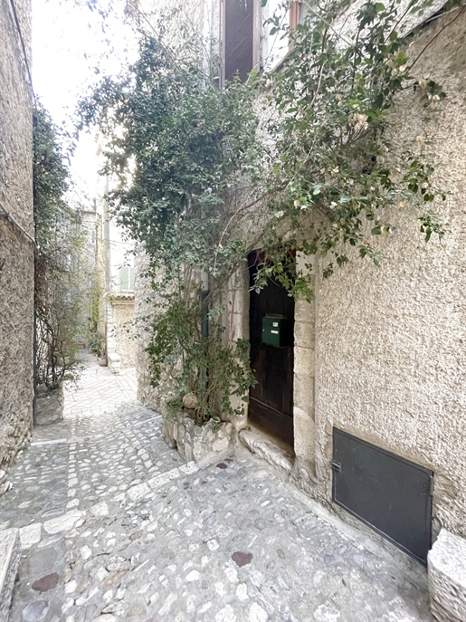 Vence - Pretty village house with cellar