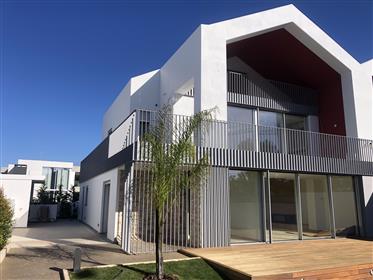 Villa in condominium in Quinta da Marinha with 5 bedrooms
