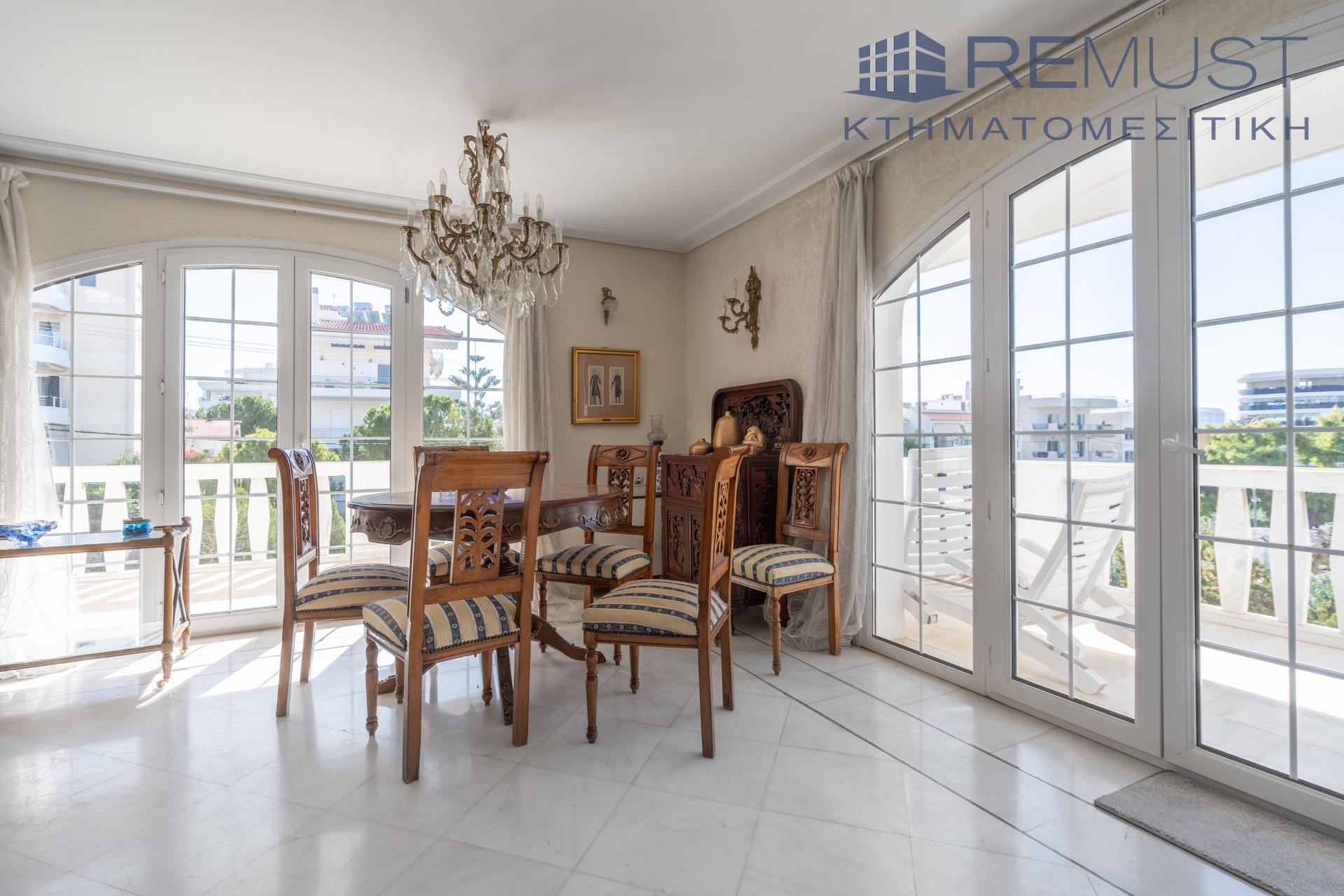 - Maisonette For sale, Glyfada, 300 sq.m., €750.000